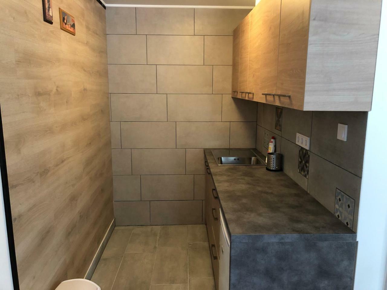 Juno Apartman Vendeghaz Μίσκολτς Εξωτερικό φωτογραφία