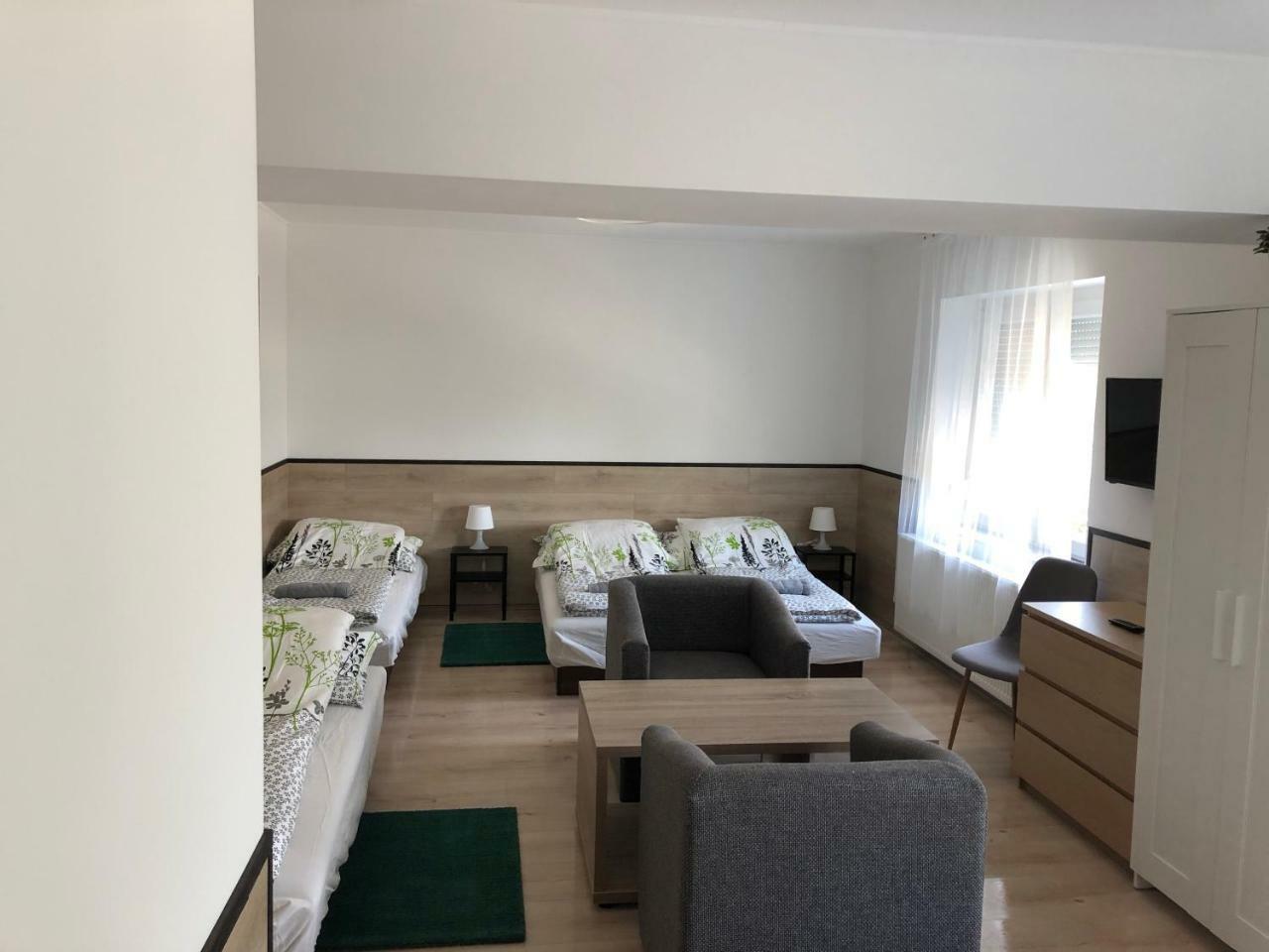 Juno Apartman Vendeghaz Μίσκολτς Εξωτερικό φωτογραφία