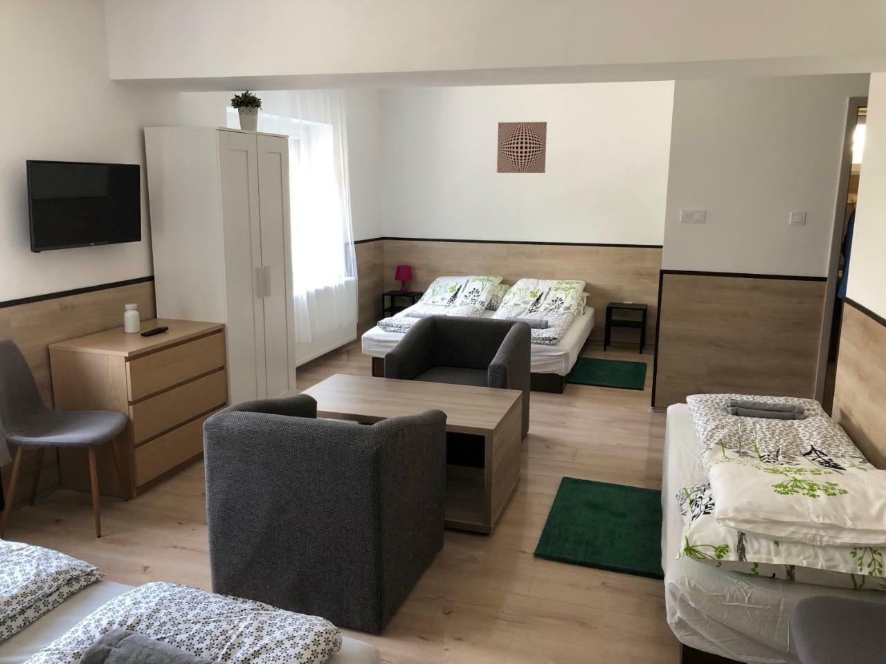 Juno Apartman Vendeghaz Μίσκολτς Εξωτερικό φωτογραφία