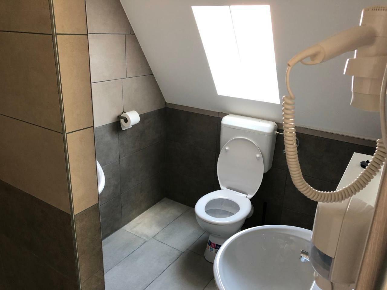 Juno Apartman Vendeghaz Μίσκολτς Εξωτερικό φωτογραφία