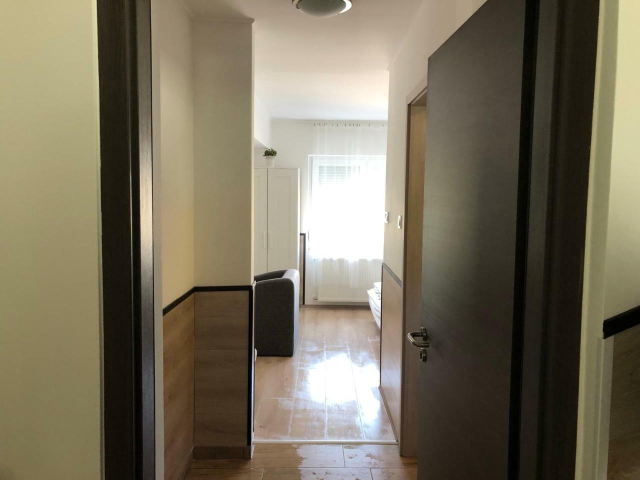 Juno Apartman Vendeghaz Μίσκολτς Εξωτερικό φωτογραφία